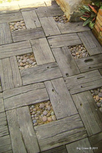 Outdoor Ideas for Rustic planks  |KitchAnn Style